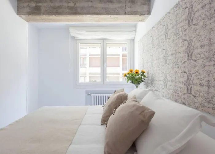 New Gorgeous - Beachfront - 3 Bd