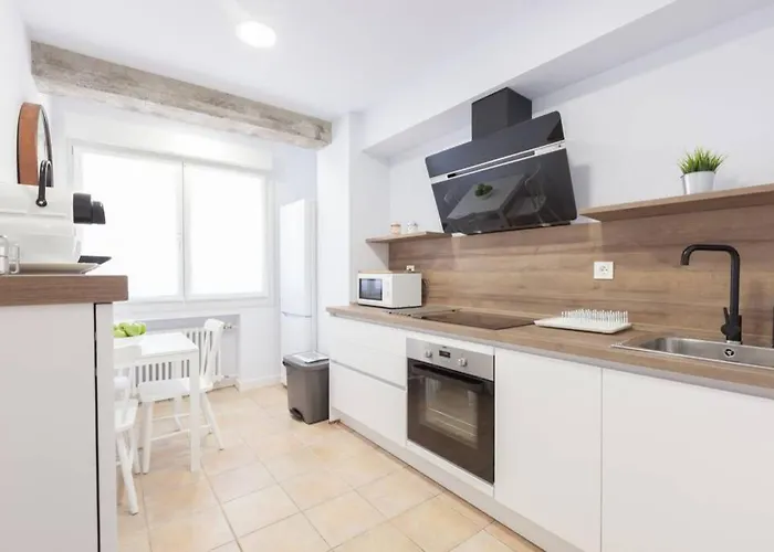 New Gorgeous - Beachfront - 3 Bd Appartement