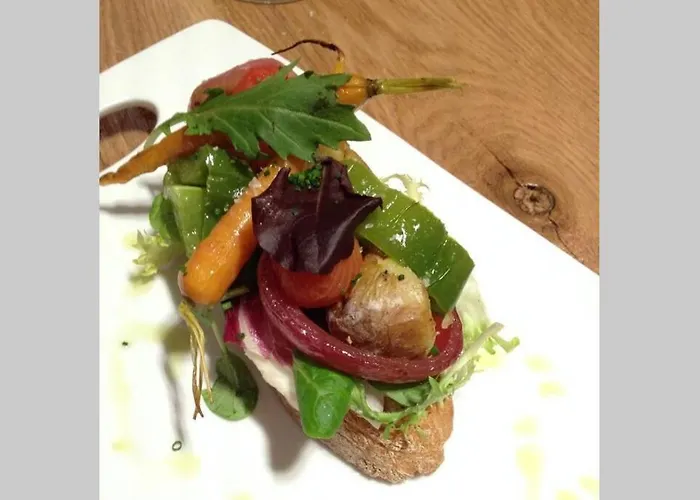 New Gorgeous - Beachfront - 3 Bd *