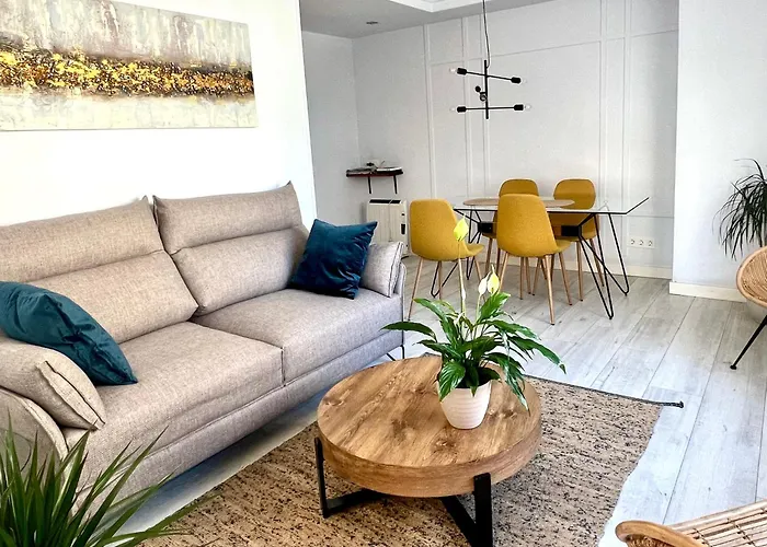 New Gorgeous - Beachfront - 3 Bd Appartement *