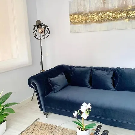 New Gorgeous - Beachfront - 3 Bd *