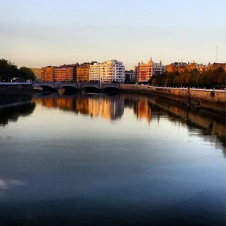 New Gorgeous - Beachfront - 3 Bd Apartament San Sebastián