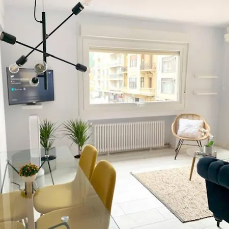New Gorgeous - Beachfront - 3 Bd San Sebastian