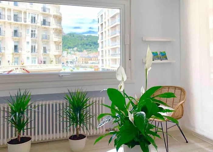 Apartment New Gorgeous - Beachfront - 3 Bd *