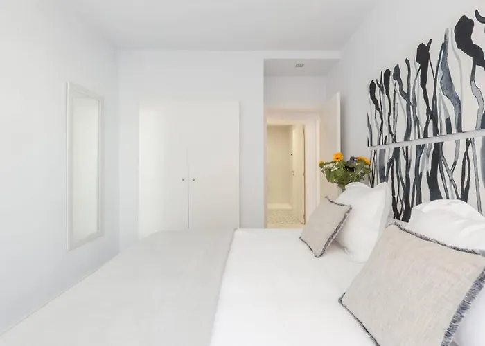 New Gorgeous - Beachfront - 3 Bd *