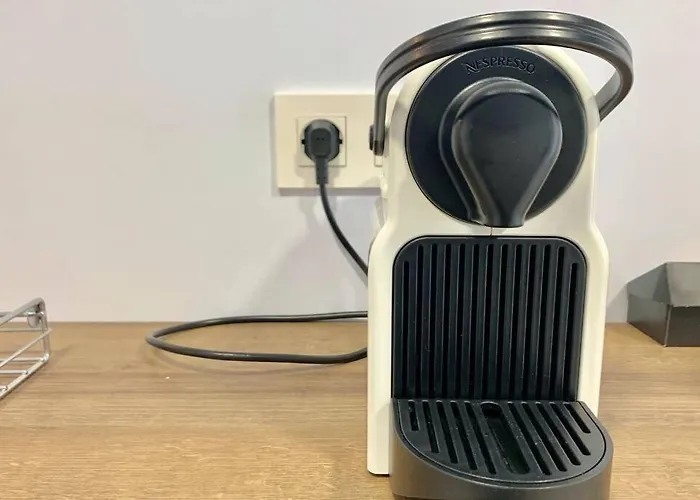 New Gorgeous - Beachfront - 3 Bd *